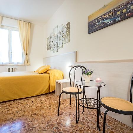 B&B Dolce Luna Florenţa Exterior foto