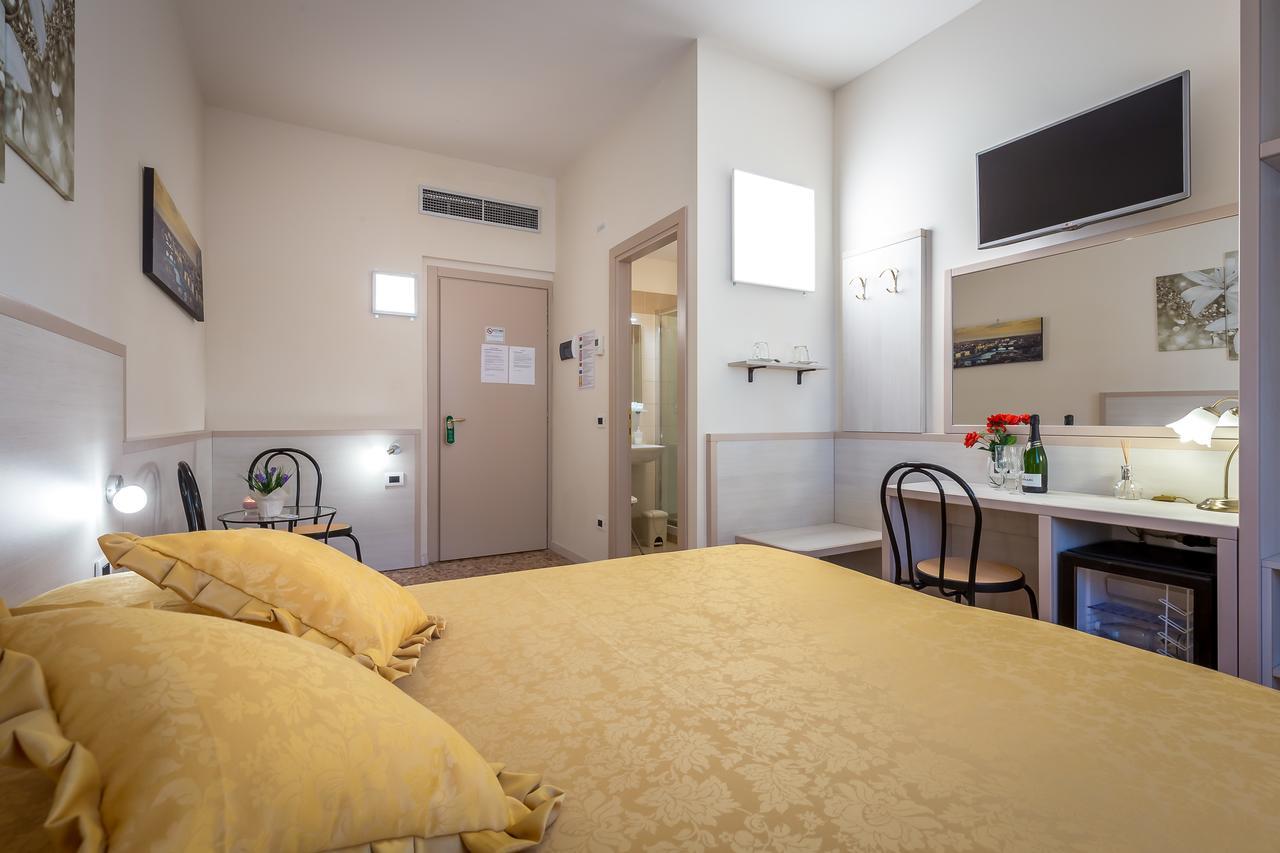 B&B Dolce Luna Florenţa Exterior foto